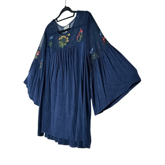 Studio JPR Tunic Top Women's 1X Plus Navy Boho 3/4‎ Sleeve Embroidered Stretch - Picture 9 of 9